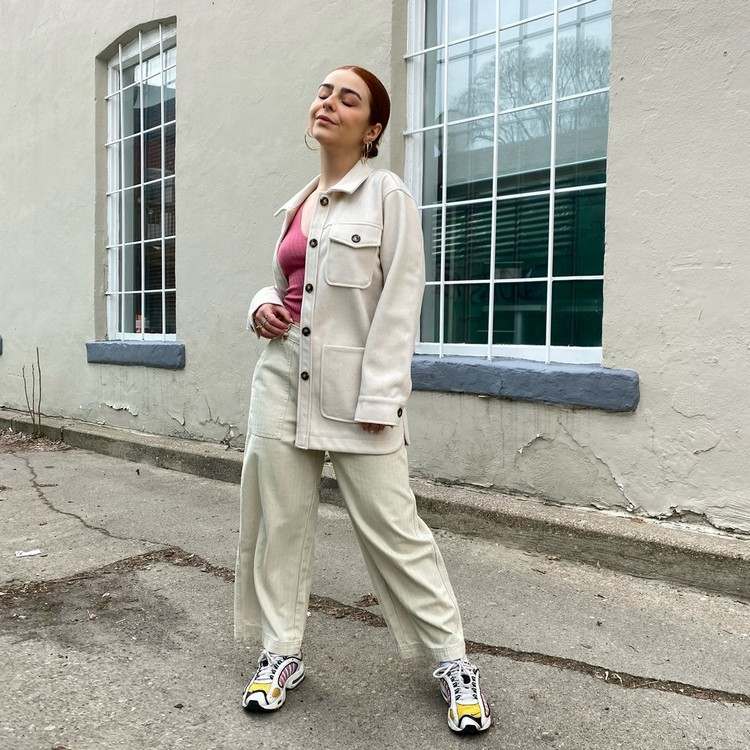 Trendy bundy 2021 Shacket kombinujú nápady jarného oblečenia