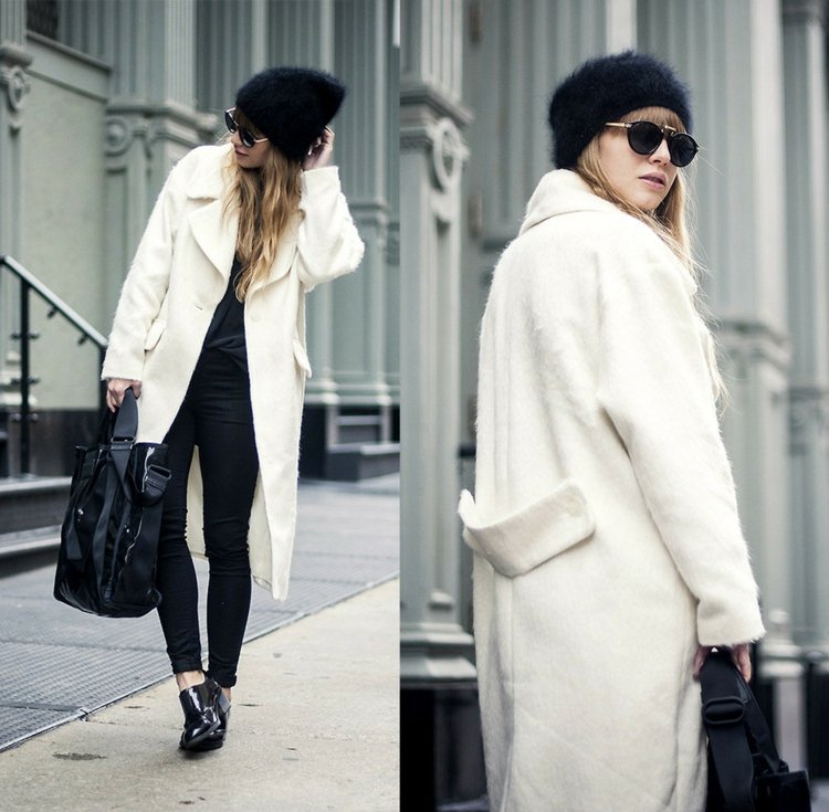 Biely kabát s čiernym oblečením oversize kabát biela čiapka čierne nohavice priliehavé vrecko