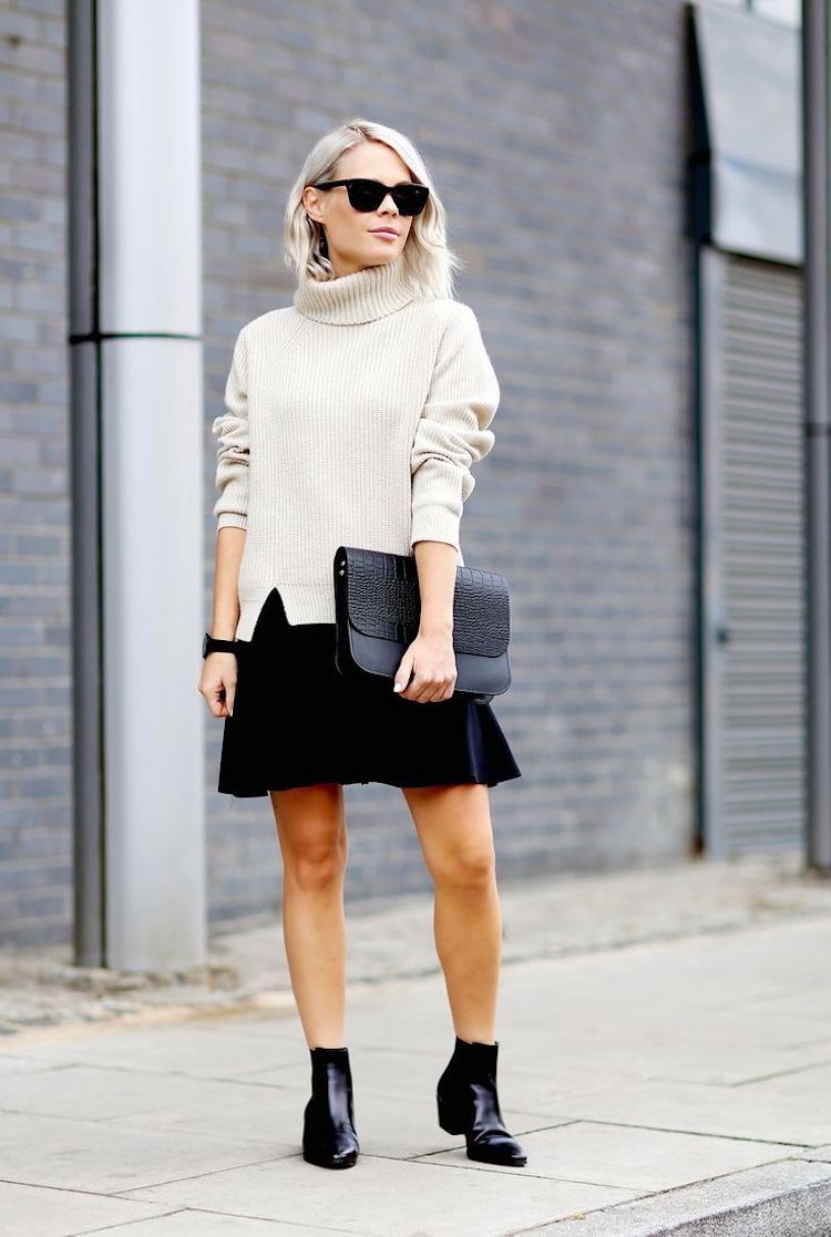 Rolák v béžovej a čiernej rozšírenej sukni, čierne členkové topánky