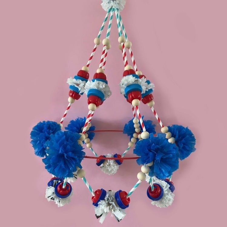 Recyklácia Mobilného drotárstva s viečkami a slamkami