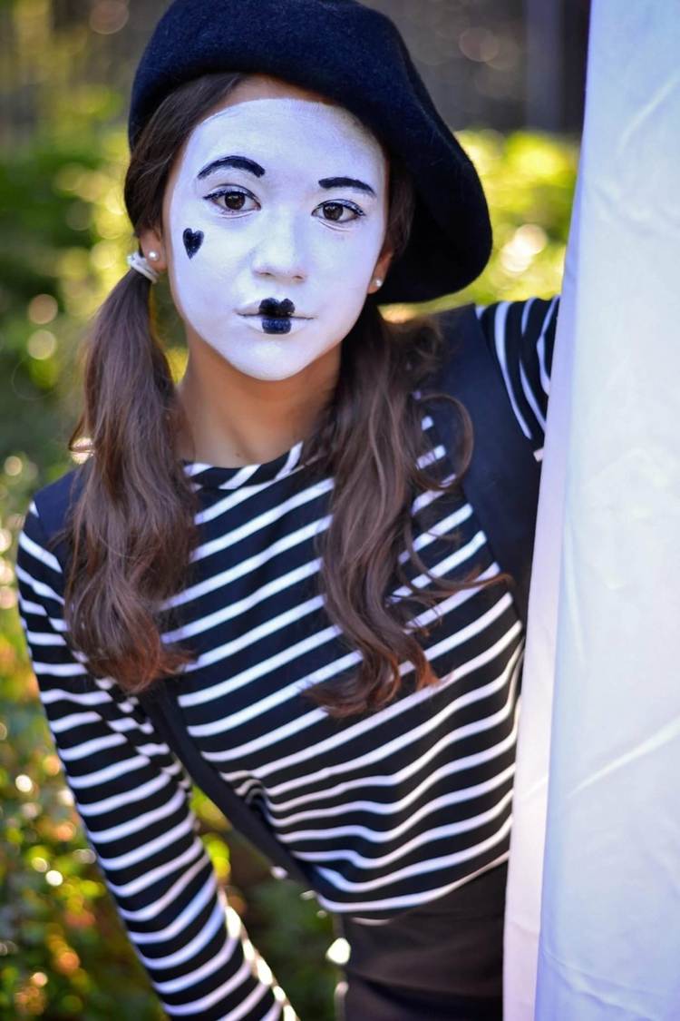 karneval schminke kinder pantomíma vymýšľať nápady kinder slušný