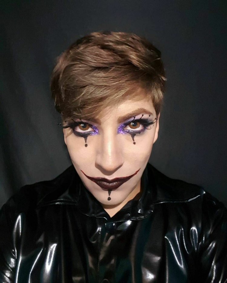 pantomíma líčiť dámy očný tieň fialové ústa oči nalíčiť karneval halloween