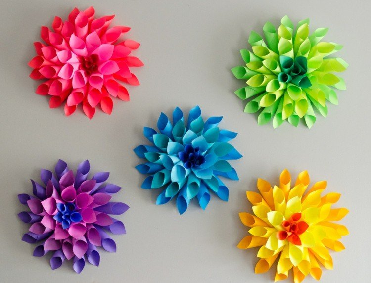 Tinker papierové kvety s deťmi lievik-nápad-stena-dekorácia-farebné-kvety