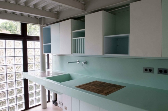 lineárna kuchynská pastelová zelená lineárna-kuchyňa-pastelová-zelená