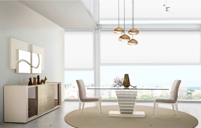 nábytok do jedálne obdĺžnikový jedálenský stôl sklenená podložka okrúhly koberec