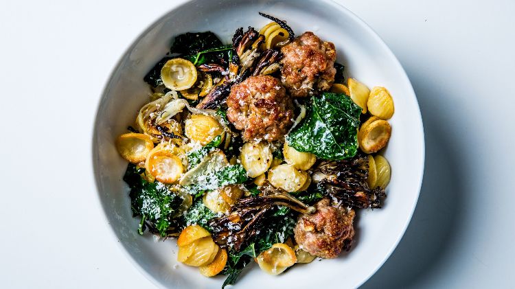 cestovinové omáčky recepty vegetariánska príprava s mäsom chutné nápady recepty talianske cestovinové jedlá orecchiette teľacie knedle