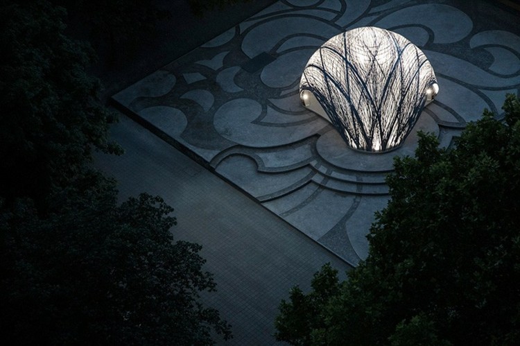 Pavilón je veľmi účinný z hľadiska materiálov pavilónový výskum uhlíka štvorcový dizajn kupolovej fasády