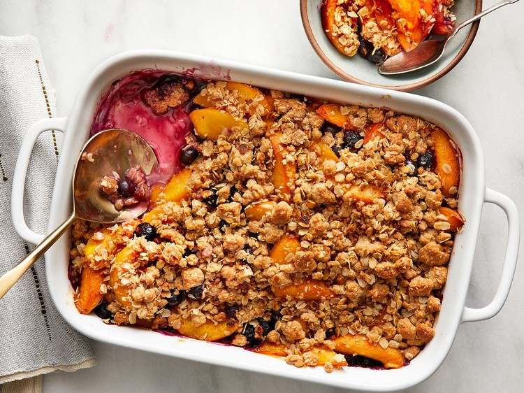 Peach Casserole Recept Peach Cobbler with Blueberries Dezerty with Peaches