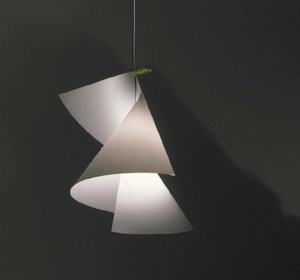 Závesná lampa s krivkami, biela