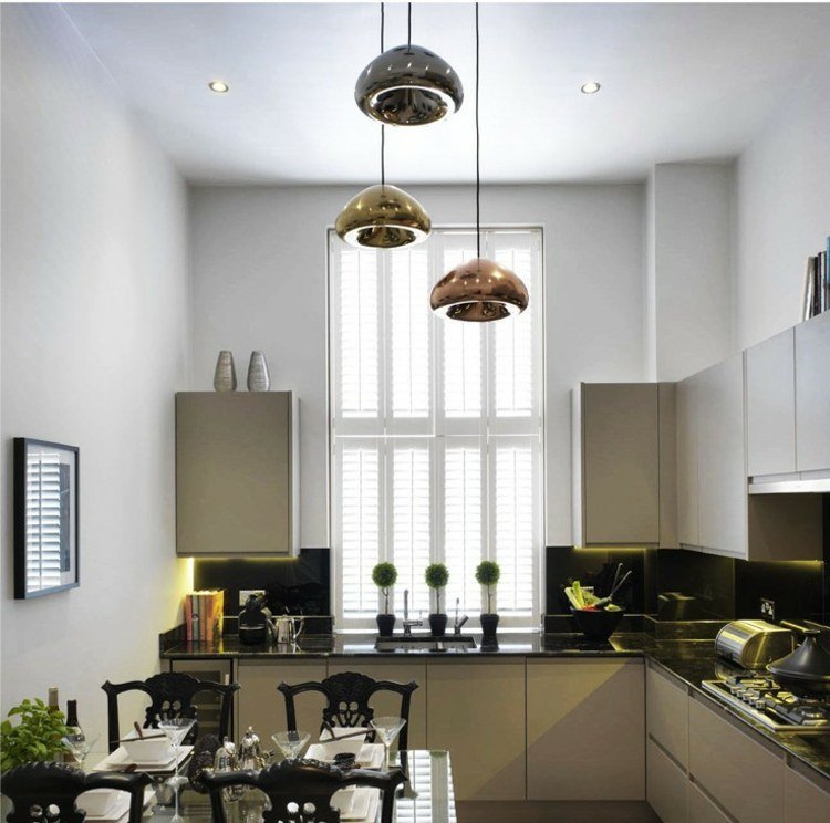 Závesné svetlá jedáleň malá kuchynka jedálenský kút