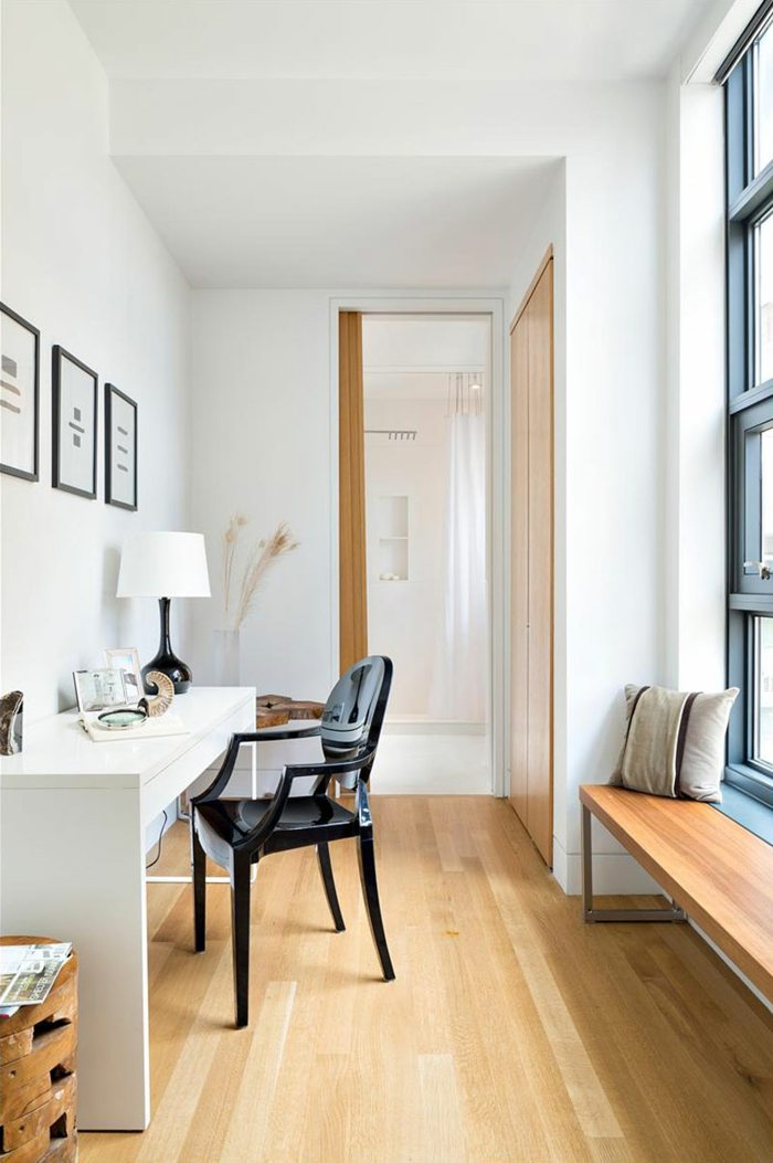 Písací stôl-s-lavicou-pri-okne