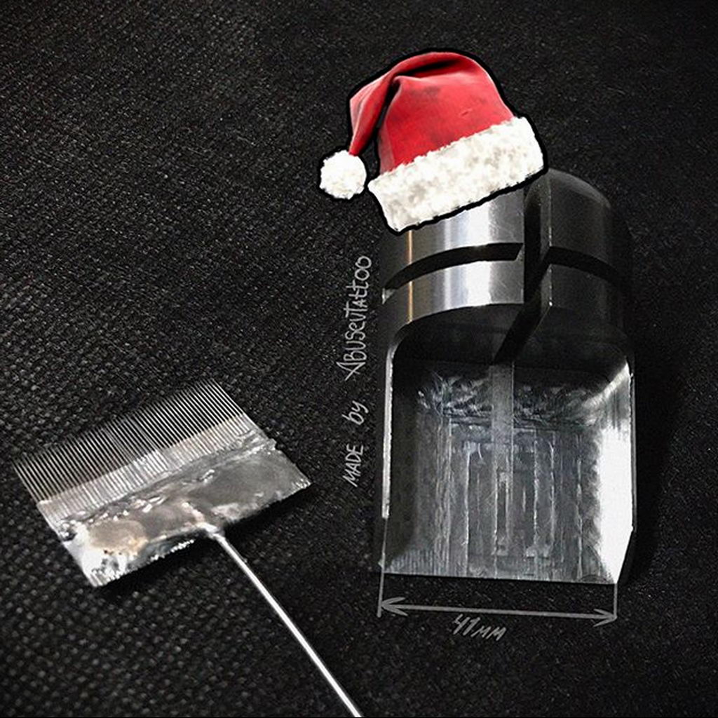 Puč u crnoj tetovaži - zamislite samo - što se može zabiti ovim iglama za tetoviranje - fotografija 1