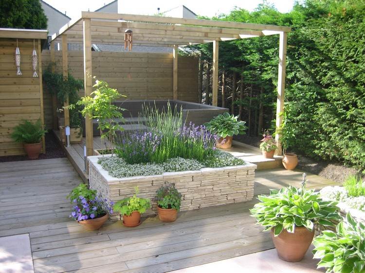 Postavte si pergolu svojpomocne-posteľ drevená-hranatá-prírodný kameň