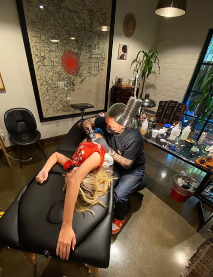 Prva tetovaža Maddie Ziegler - fotografija 4