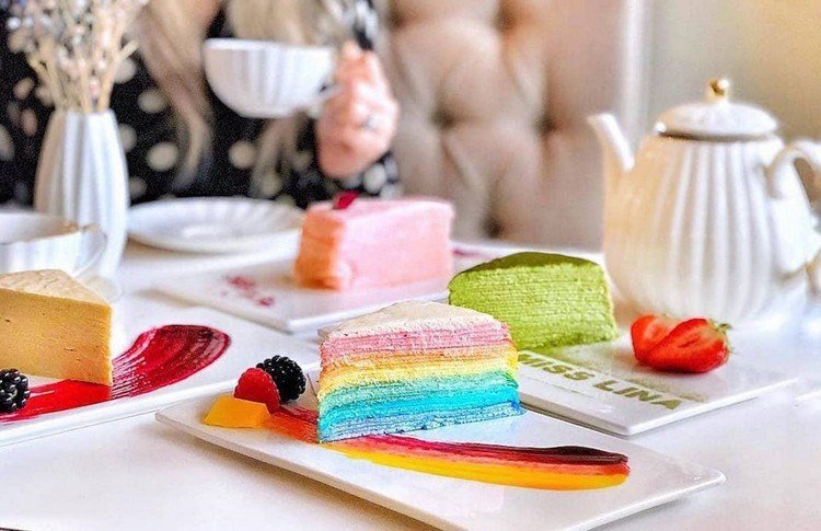 Recept na dúhový koláč vyrobený z palaciniek Tipy na recept na narodeninovú tortu