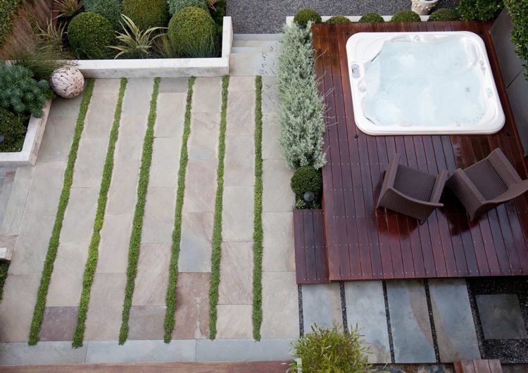 paralelné zelené kĺby rastliny-medzi-kamennými doskami-paralelné-beh