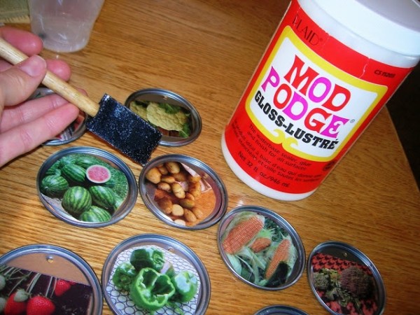 Vytvorte si vlastné rastlinné štítky na balenie semien hliníkových viečok