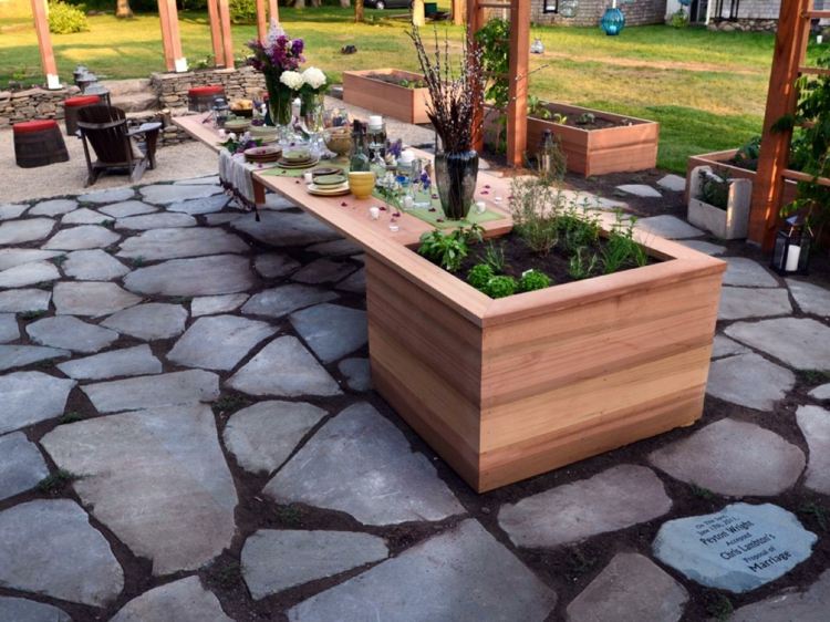 Sadzač-drevený stôl-záhradná-stavba-nápady