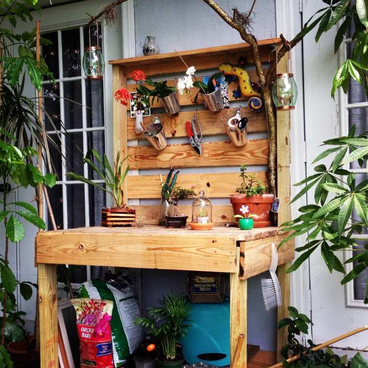 kefa-záhradný-stôl-drevo-kvetináče