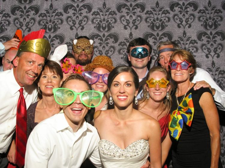 fotobúdka na svadbu urobte zo svadobného páru hostí asseccoires