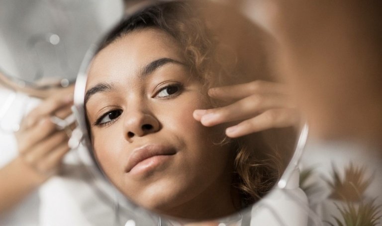 Pupienky pod kožou, na koži a krupicové pupienky - aké sú rozdiely a tipy