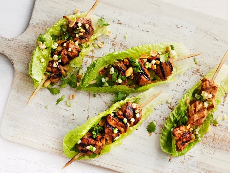 Pekne podávajte kebab v toskánskom štýle Recepty na piknik -príslušenstvo-kebab-bravčové-grilované-lahodné-šalát-chutné