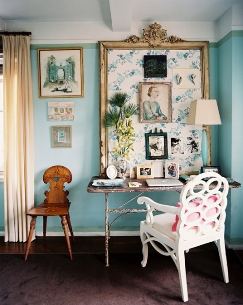 Nástenka pre domácich majstrov s rámom vo vintage štýle