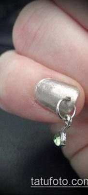 Photo Nail Piercing (value) - example drawing - 008