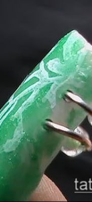 Photo Nail Piercing (value) - example drawing - 026