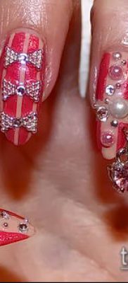 Photo Nail Piercing (value) - example drawing - 036