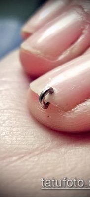 Photo Nail Piercing (value) - example drawing - 056
