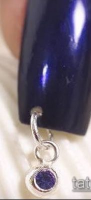 Photo Nail Piercing (value) - example drawing - 058