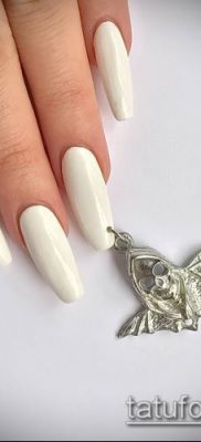 Photo Nail Piercing (value) - example drawing - 067