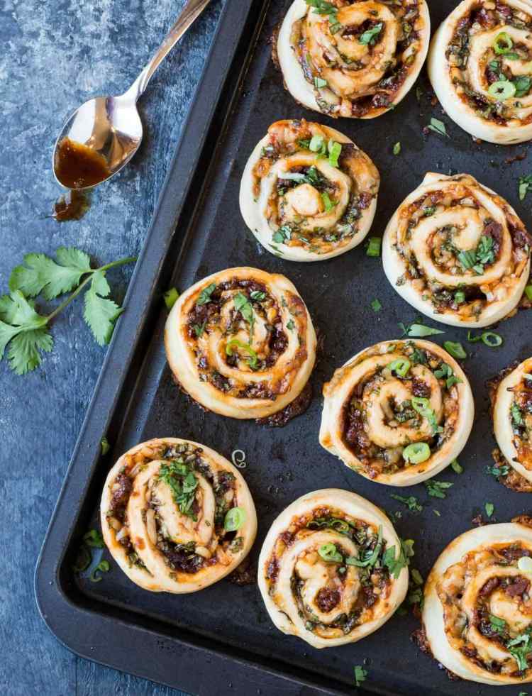 závitky na pizzu recept na cesto na pizzu rýchle cesto syr choriso