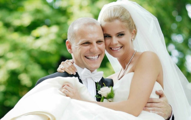 dopredu mysliaci nevesta ženích