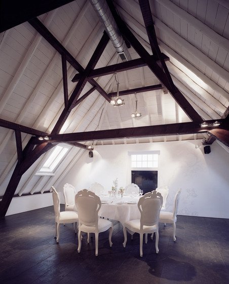 vzrušujúci dizajn nábytku - biely nábytok -jedáleň