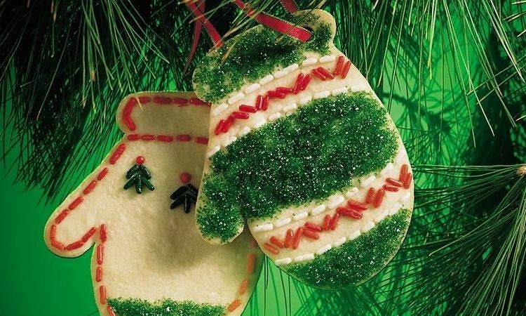 Pečenie vianočných cukroviniek nápady Rukavice Zimné ozdoby na vianočný stromček