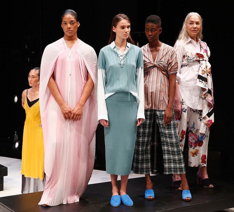 plus veľkosť módne trendy prehliadkové móla rozdiely vek