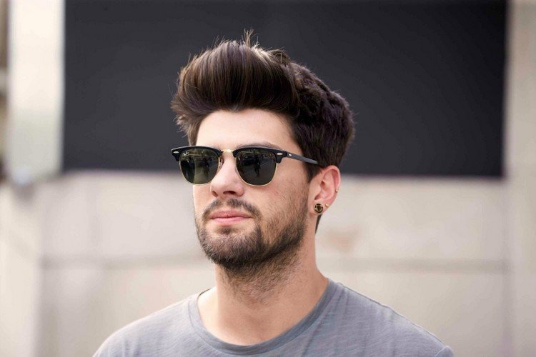 klasický účes pompadour pre mužov Pompadour účes pánske účesy-trendy-pánske účesy