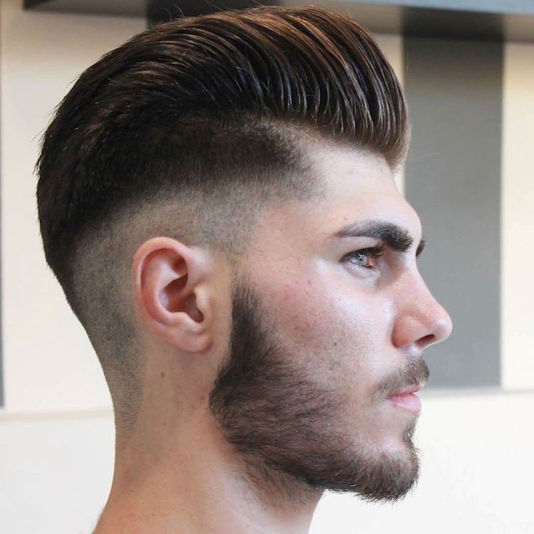 Nízke vyblednutie podrezané účesom pompadour účesy pompadour-men-fade-undercut-brada-pánske účesy