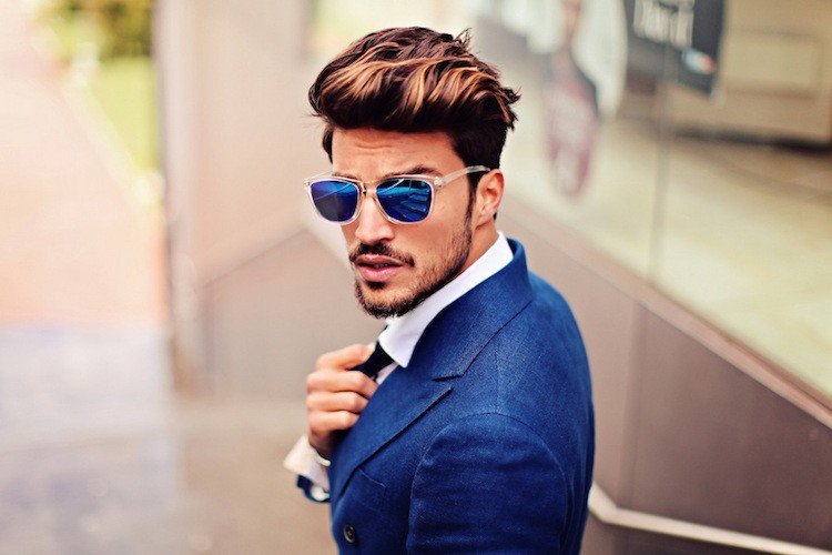 ležérny účes pompadour pre mužov Pompadour účes pánske účesy-dlhý-gentleman-účes