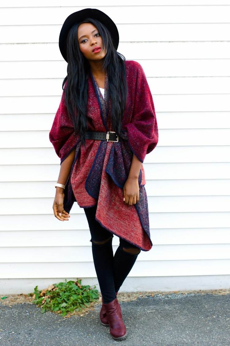 Poncho kombinovať s opaskom a klobúkom Bordeaux nuansy