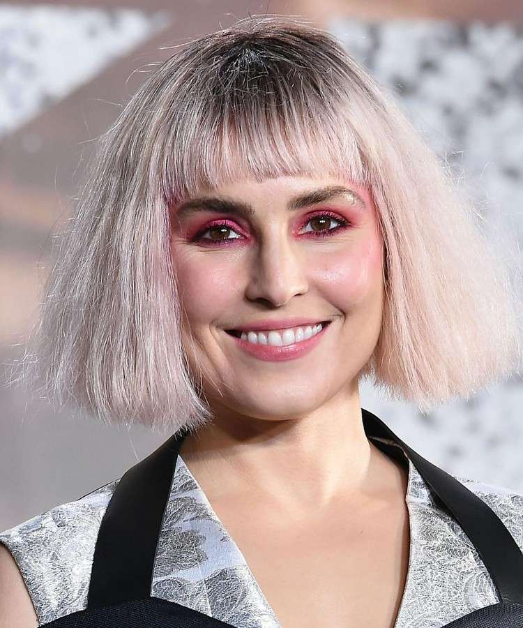 V lete suchý šampón trendu pre mikro poníka