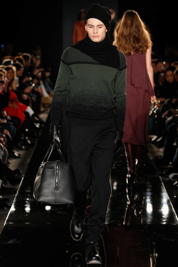 Pánsky rolák sveter od Porsche Design tmavo-zelený-sveter-čierne-nohavice-čiapka-šál