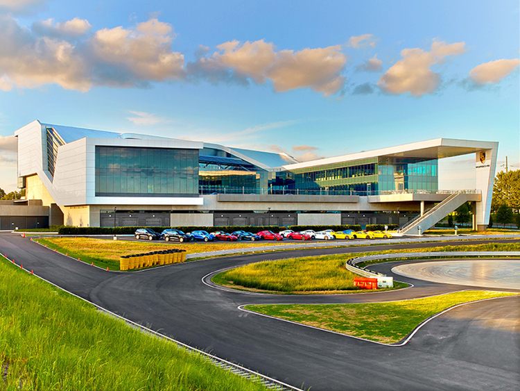porsche-center-complex-building-north-america-usa-atlantetest-track