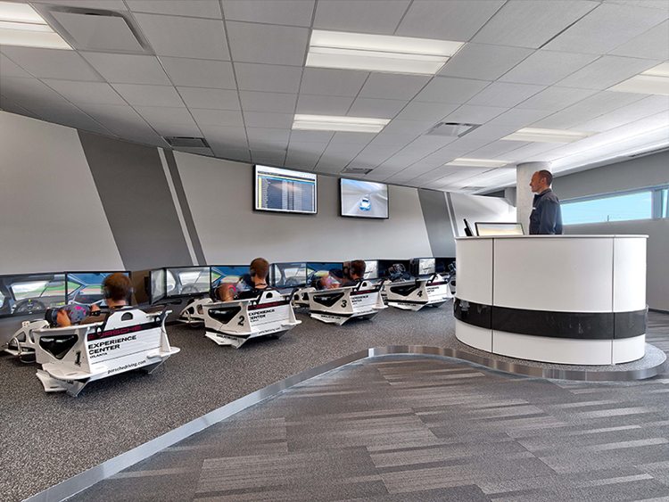 hry porsche-center-american-adventure-sports-car-simulator