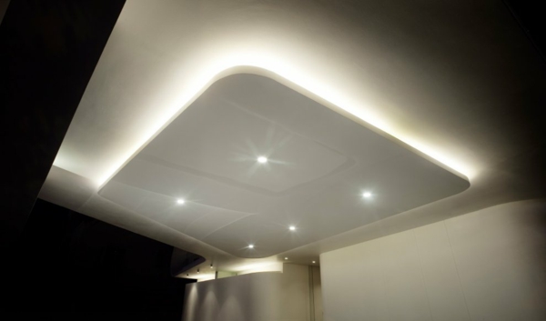 Ocenený-trvalo udržateľná architektúra-zavesený strop