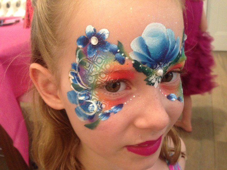 princezná tvorí dievča farebné korálky