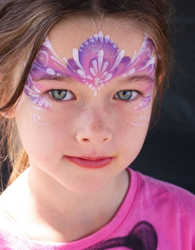 princezná líčenie dievča ružové čelo trblietavé trblietky