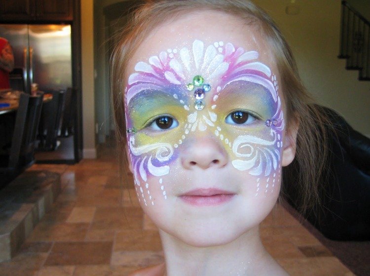 princezná make up girl ružová pastelová farba trblietavá maska ​​na oči